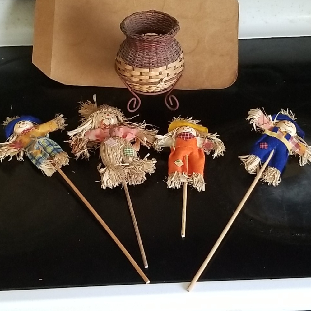 🍁6/$20🍁 ANY 6 🎃 DECORATION AAutumn 🍂 Decor #6 12in pushins w/Wicker Vase
